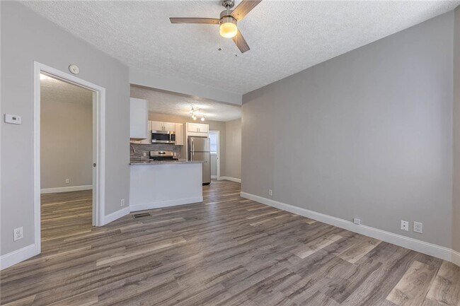 Foto del edificio - 539 S Monroe St