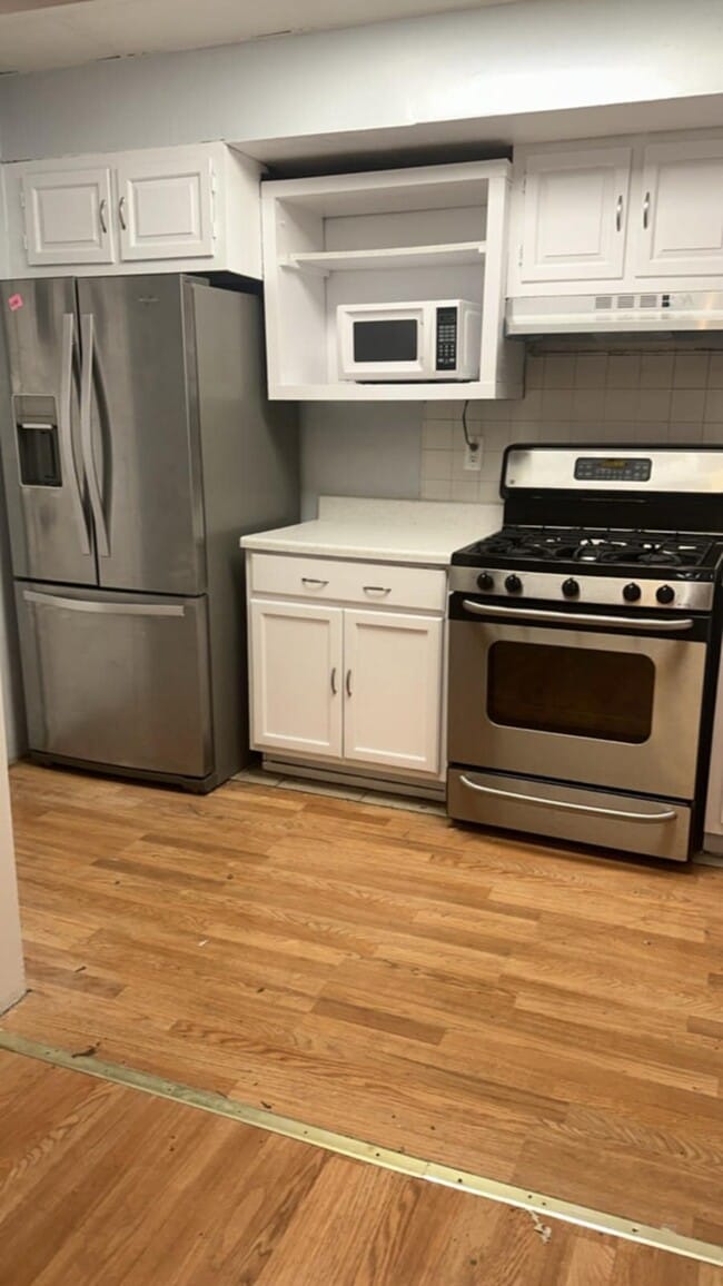Building Photo - 2507 S 68th St