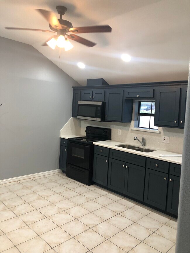 1522 N Dunlap Ave, Mission, TX 78572 House Rental in Mission, TX