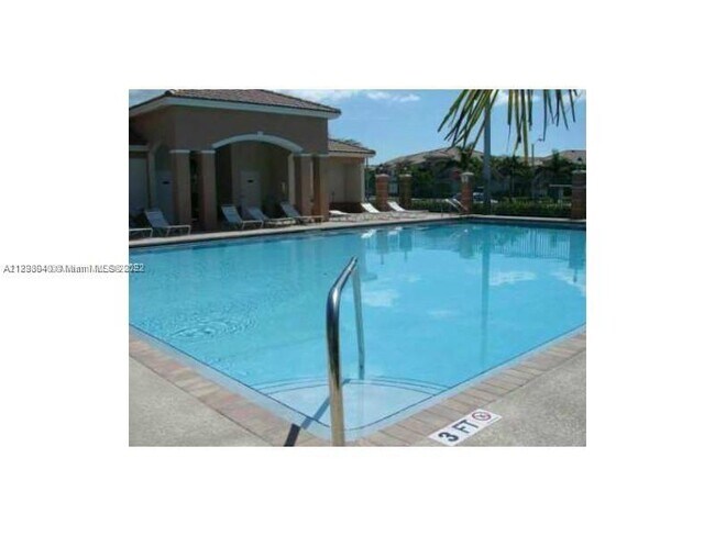 Foto del edificio - 1260 SE 31st Ct