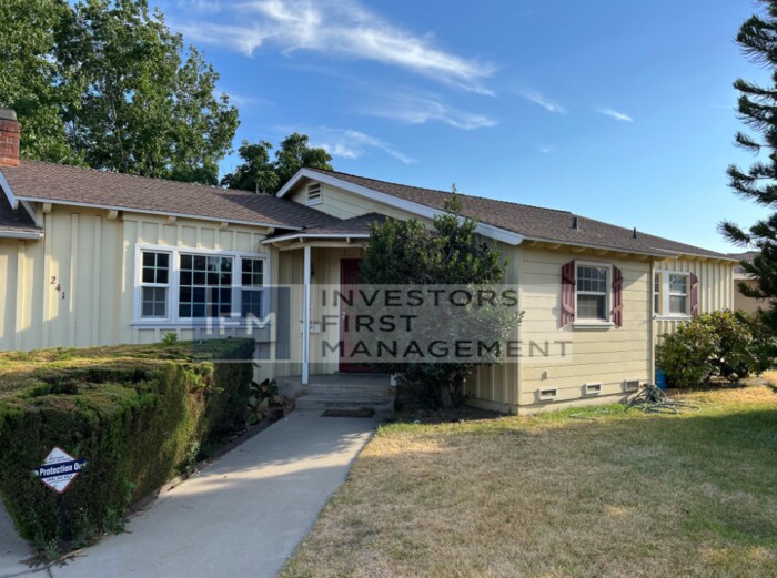 Primary Photo - 241 E Etiwanda Ave