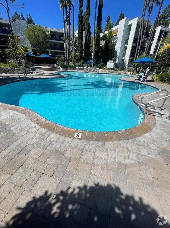 The Estates Townhomes Apartments for Rent Rolling Hills Estates, CA