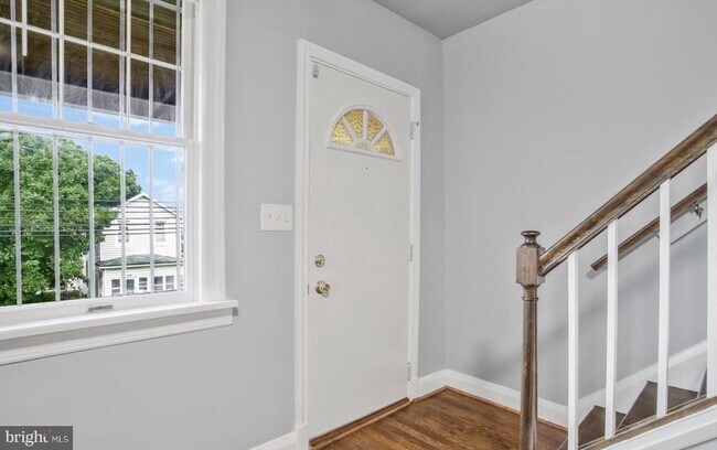 Building Photo - 4016 6th St