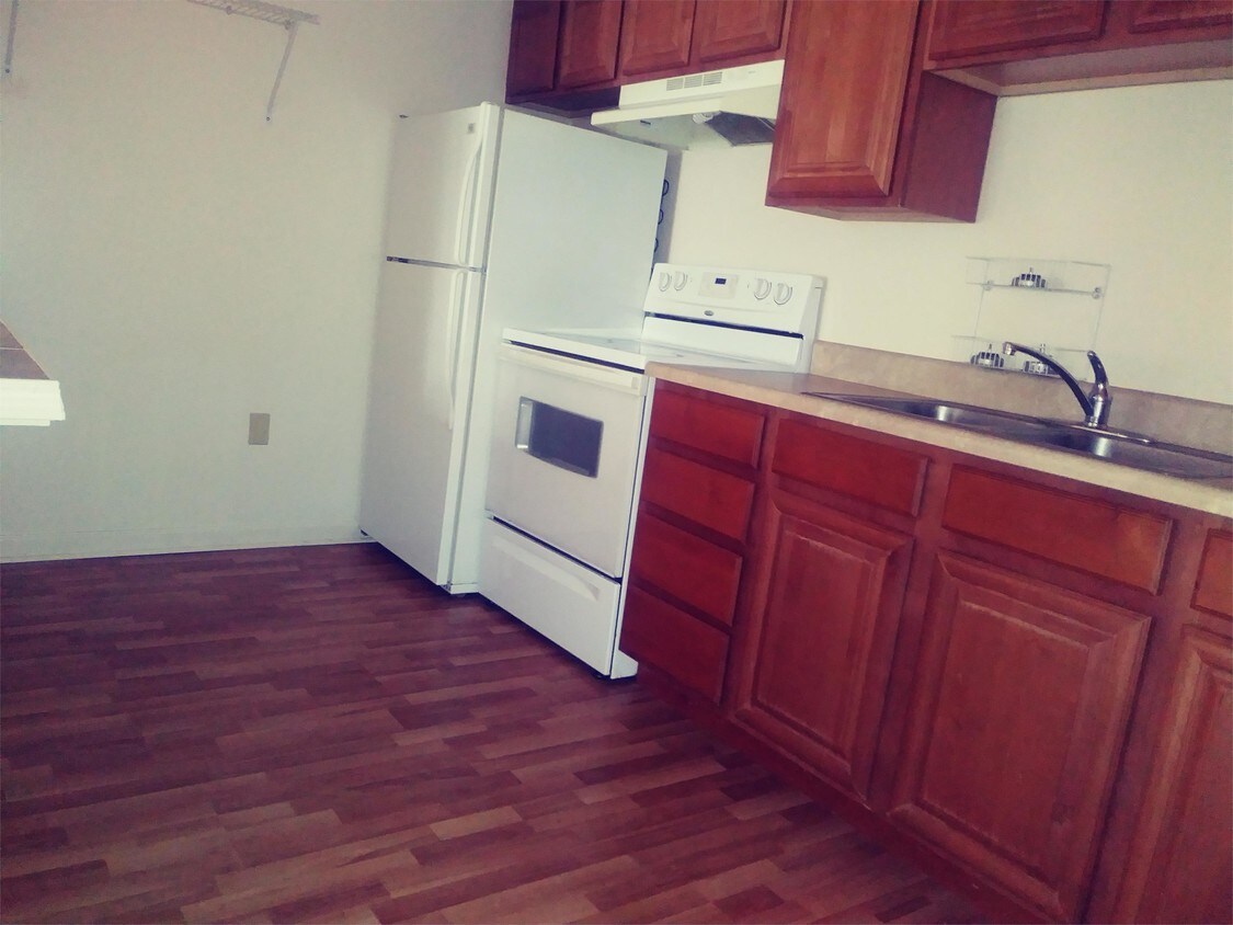 Primary Photo - 133 N West St
