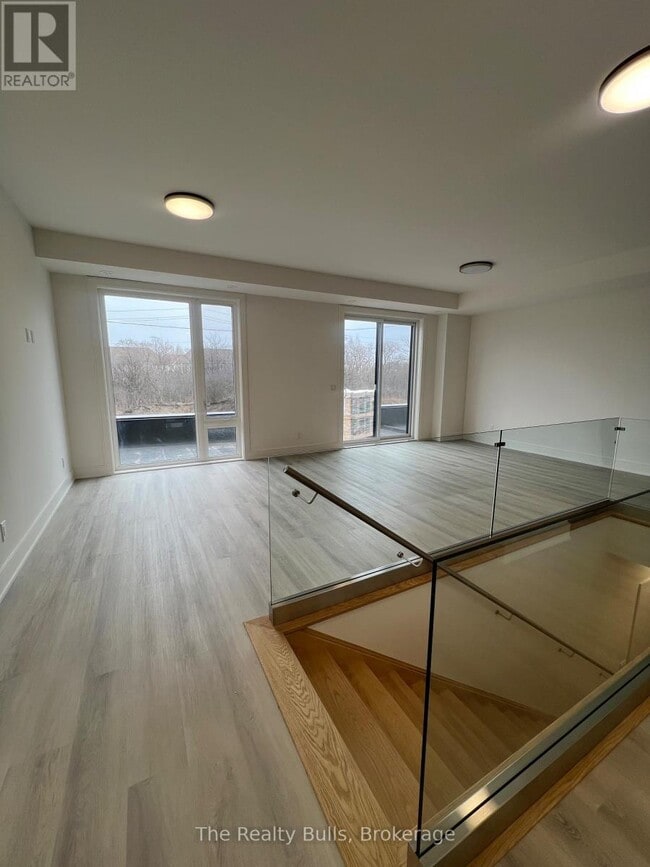 Building Photo - 3 Abbot St