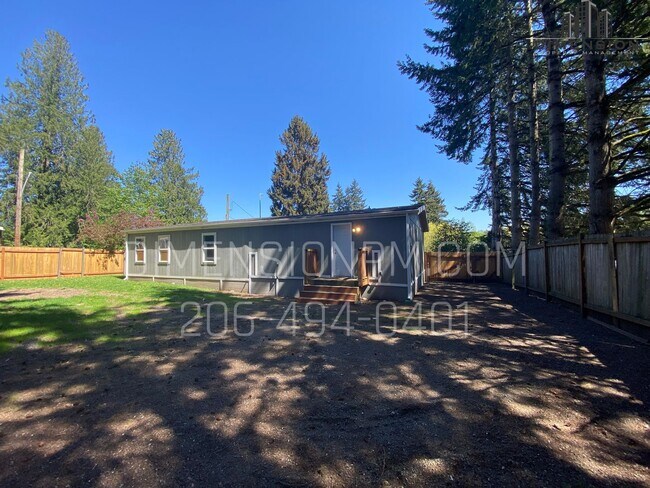Foto del edificio - 4 Bed 2.5 Bath Remodelled Manufactured Home in Kent! Available NOW! Easy self showings!