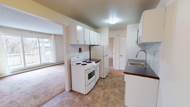 Building Photo - 9807-9108 108 Ave