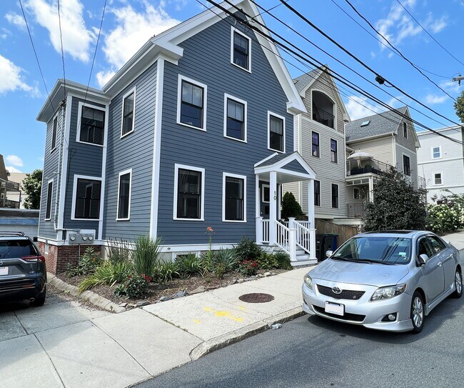 Foto del edificio - 10 Linden Ave