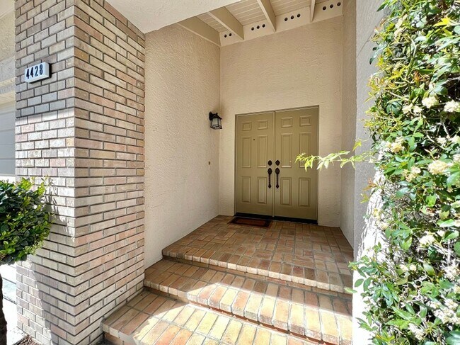 Building Photo - Beautiful Four Bedroom North Napa Home