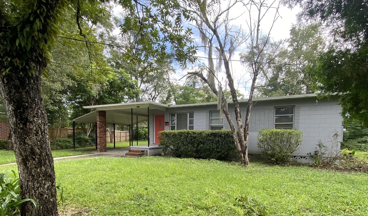 Photo - 4910 Rhode Island Dr N (Jacksonville, FL)