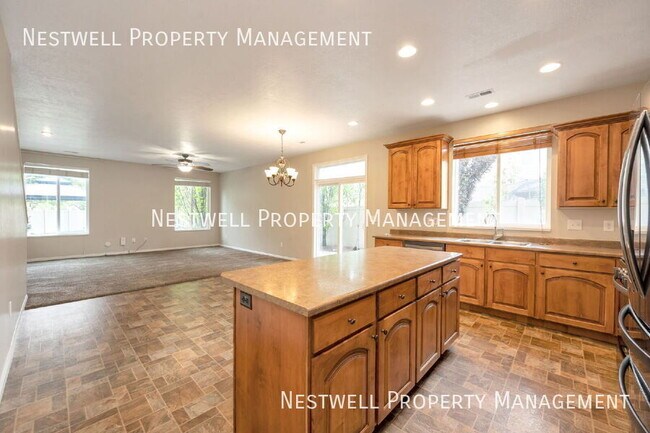 Building Photo - 1072 Skipton Dr W