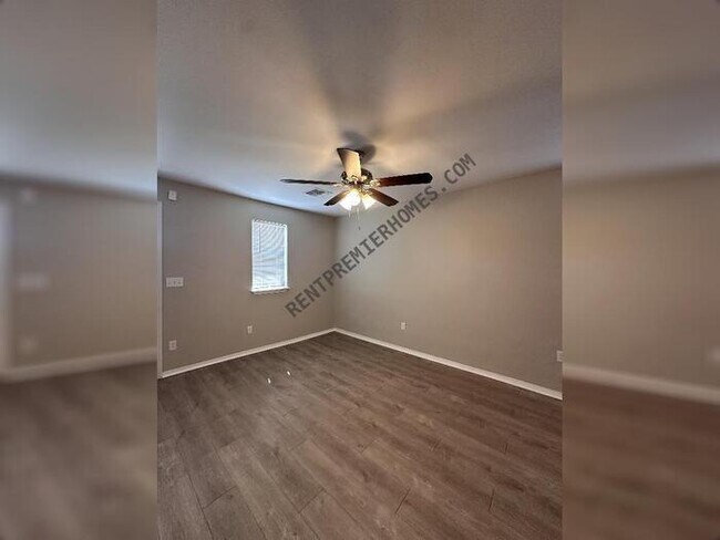 Foto del edificio - 1629 E Hill St