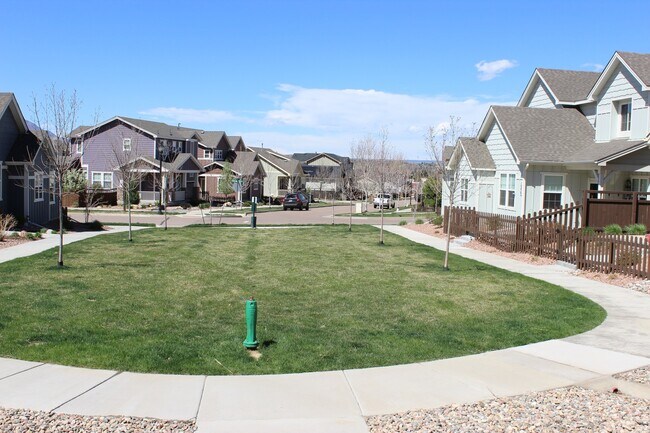 Foto del edificio - GORGEOUS NEWER TOWNHOME IN GOLD HILL MESA!!