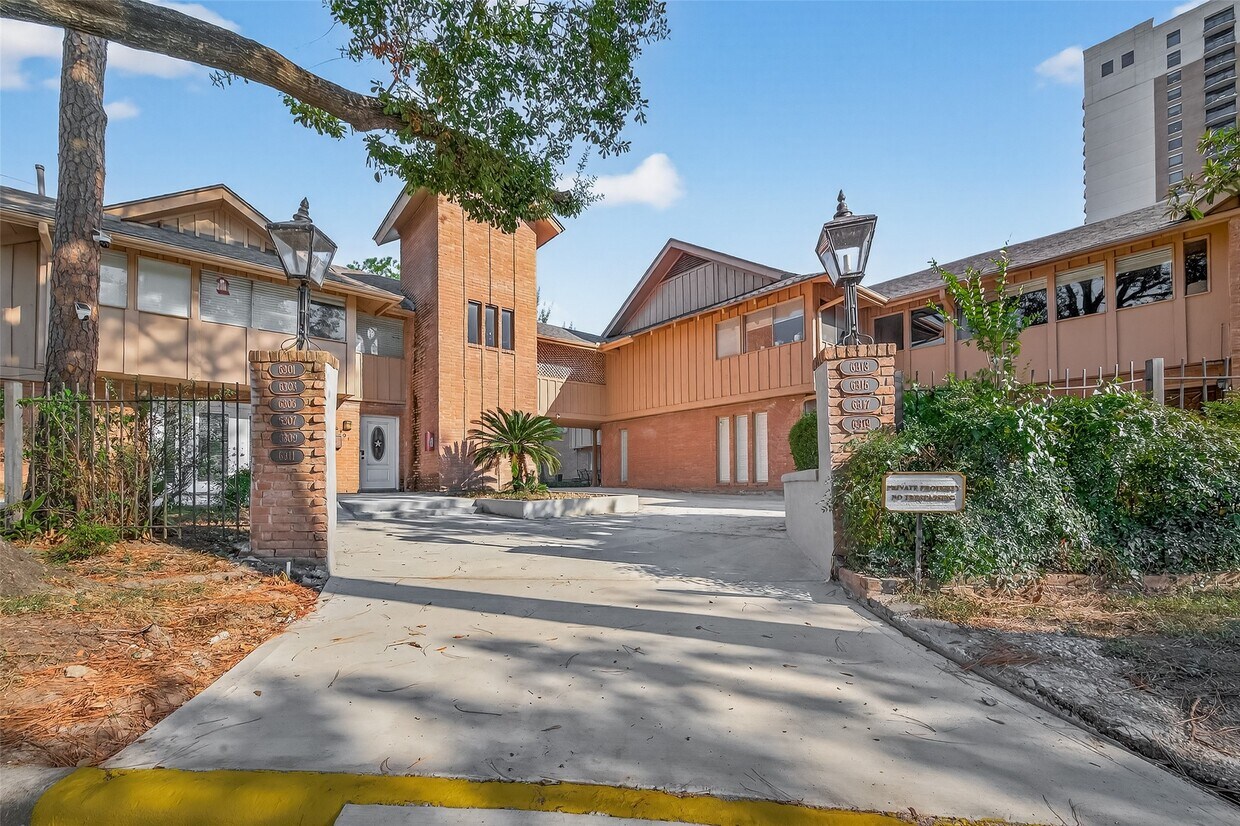 Foto principal - 6307 Crab Orchard Rd