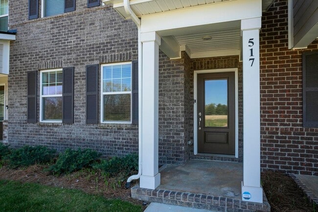 Building Photo - Beautiful Home in Murfreesboro!