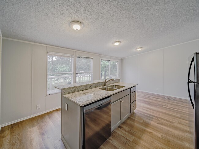 Building Photo - 462 Big Salty Ln