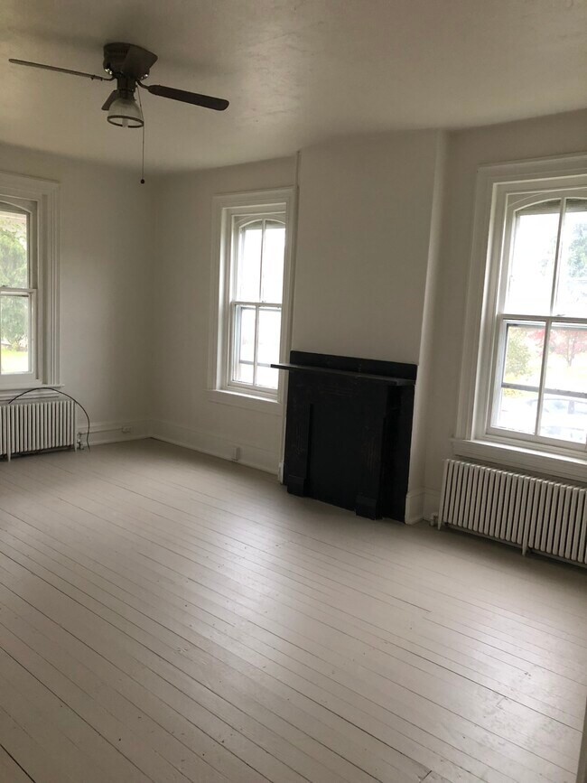 Foto del edificio - 37 Prizer Rd