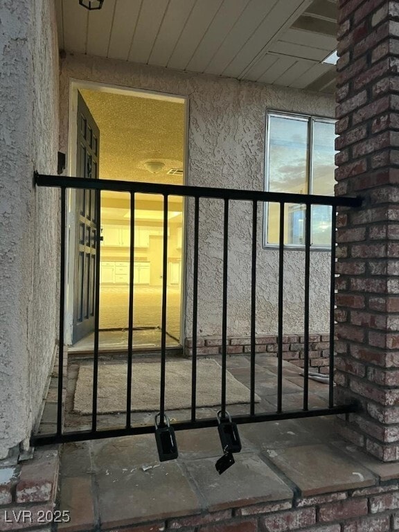 Foto del edificio - 664 Sky Rd