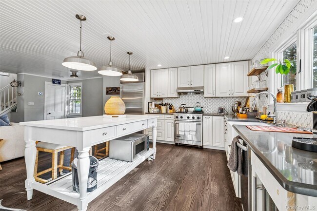 Foto del edificio - 212 Lumber Ln