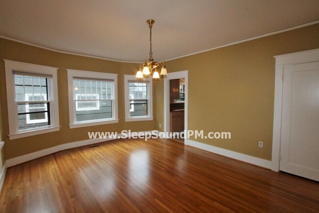 Foto del edificio - 2955 NE 60th Ave