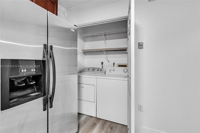 Foto del edificio - 339 W 68th St