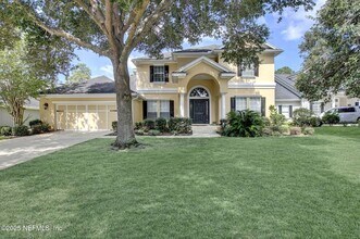 Building Photo - 1761 Highland View Dr