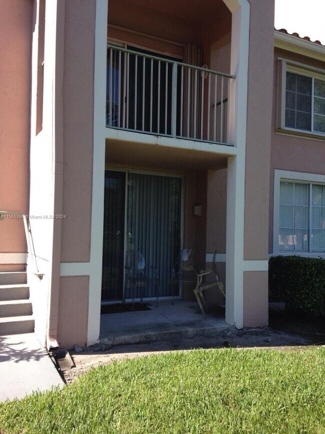 Foto del edificio - 12136 St.Andrews Pl