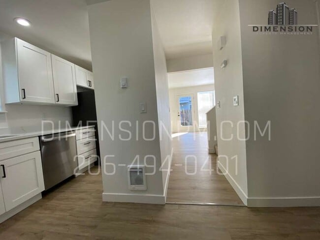 Building Photo - Charleston Duplex