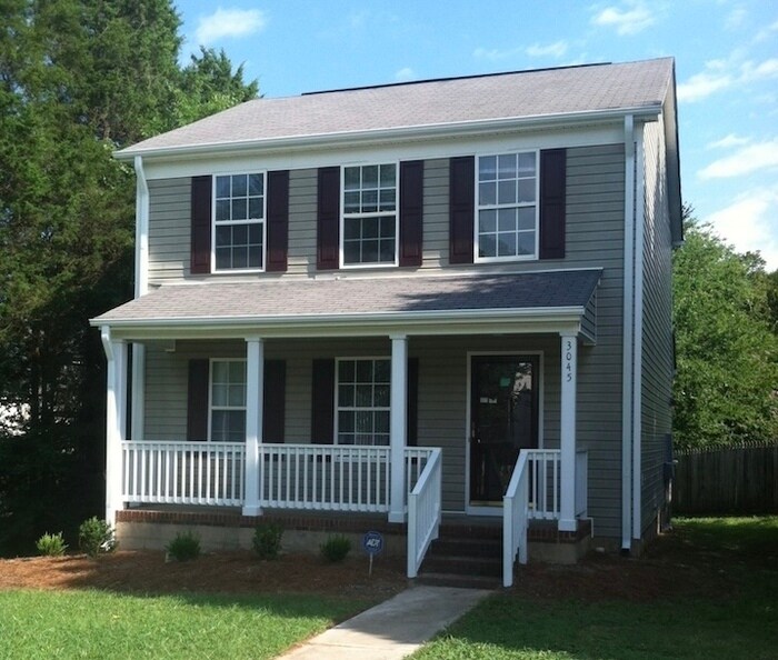 Primary Photo - 3045 Champion Ln SW