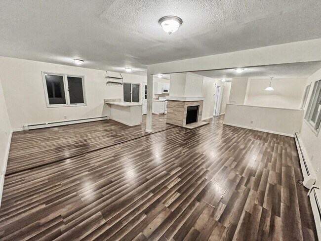 Foto del edificio - 9324 Kavik St