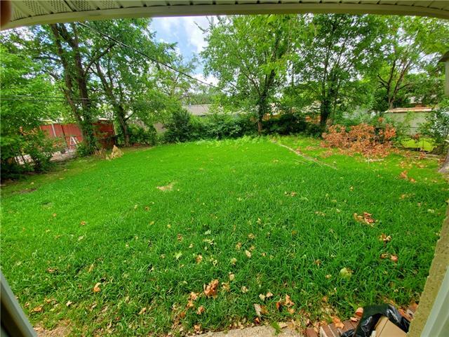 Building Photo - 2728 Oates Dr