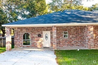 Building Photo - 507 E Foley St