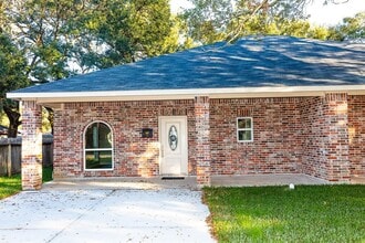 Building Photo - 507 E Foley St