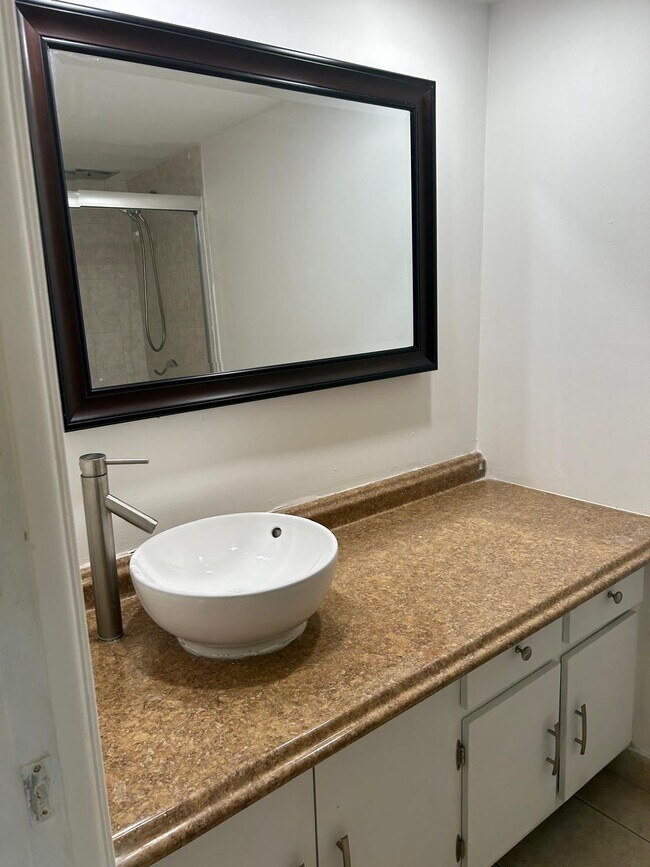 Foto del edificio - 2661 S Course Dr