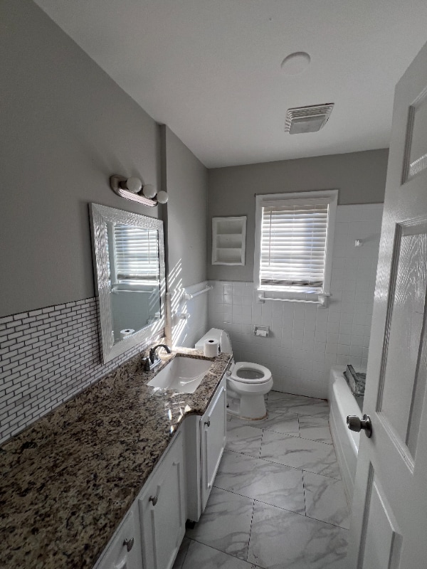 Building Photo - 1619 Dudley Ln