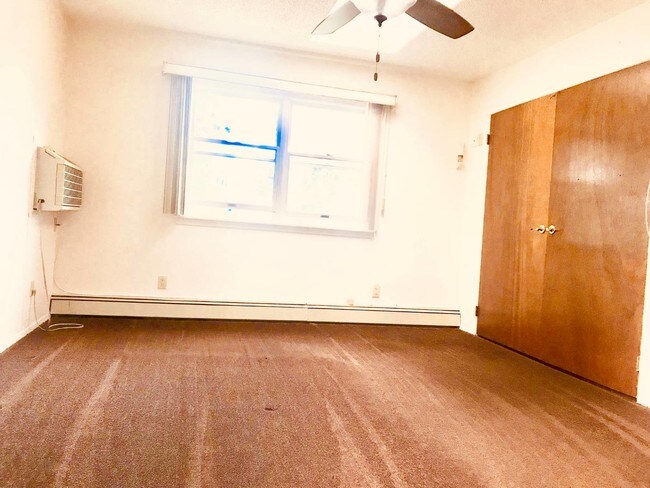 Foto del edificio - 552 Christie St