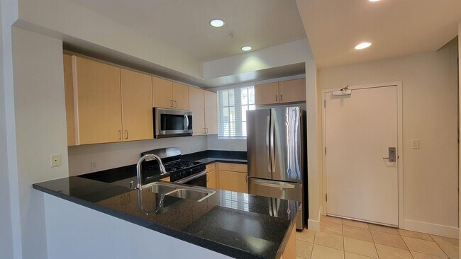 Foto del edificio - 445 Island Ave