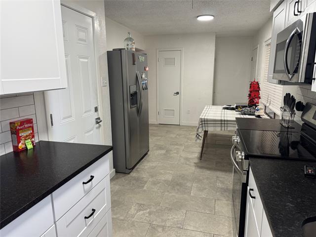 Foto del edificio - 2342 Westwood Dr