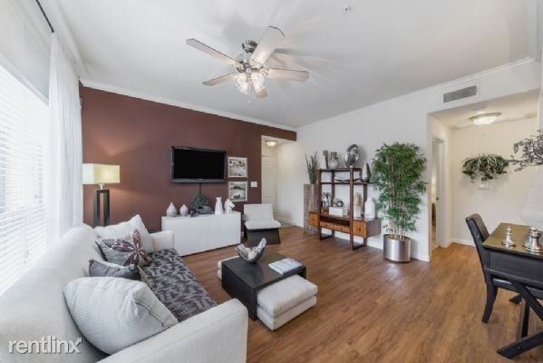 Building Photo - 8816 Travis Hills Dr