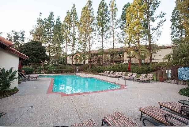 Foto del edificio - 12588 Carmel Creek #24