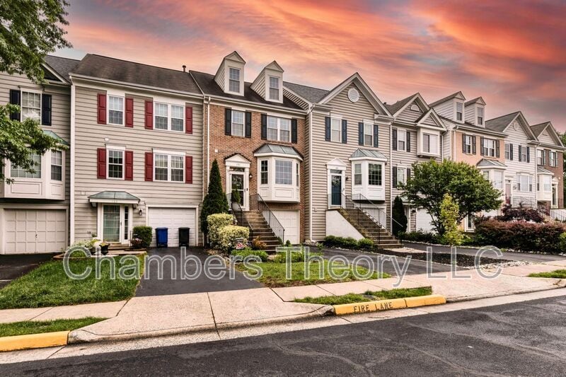 Primary Photo - 151 Hampshire Square SW