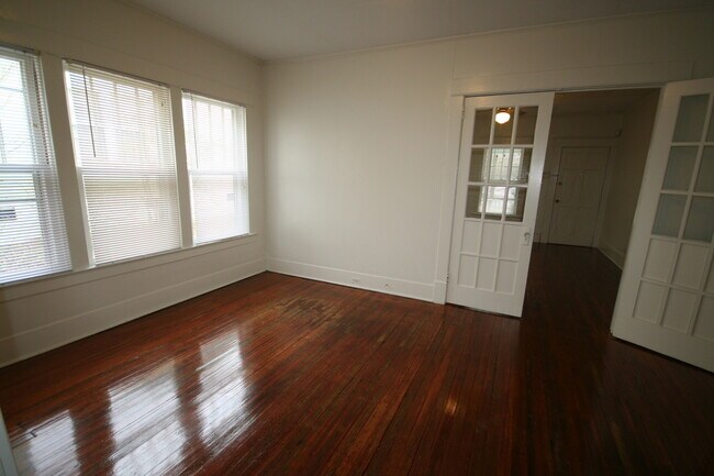 Foto del edificio - Adorable Bungalow Home in Old West Durham ...