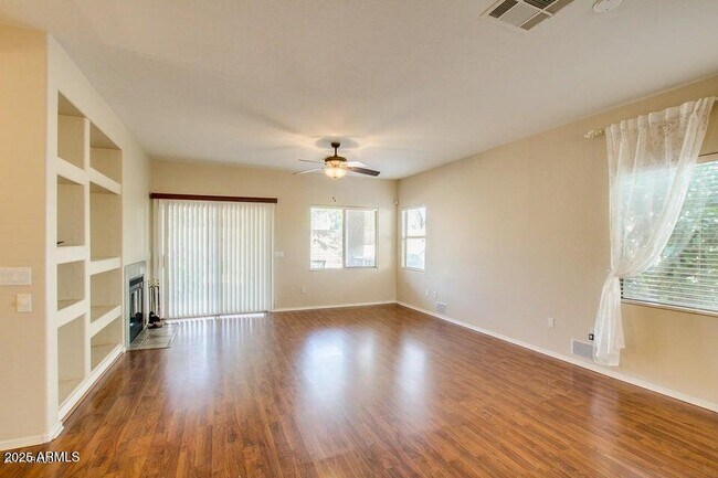 Foto del edificio - 8112 W Melinda Ln