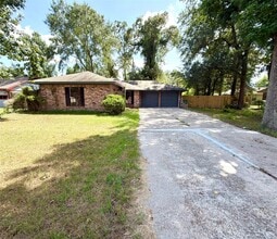 Building Photo - 3427 Dovie Dr