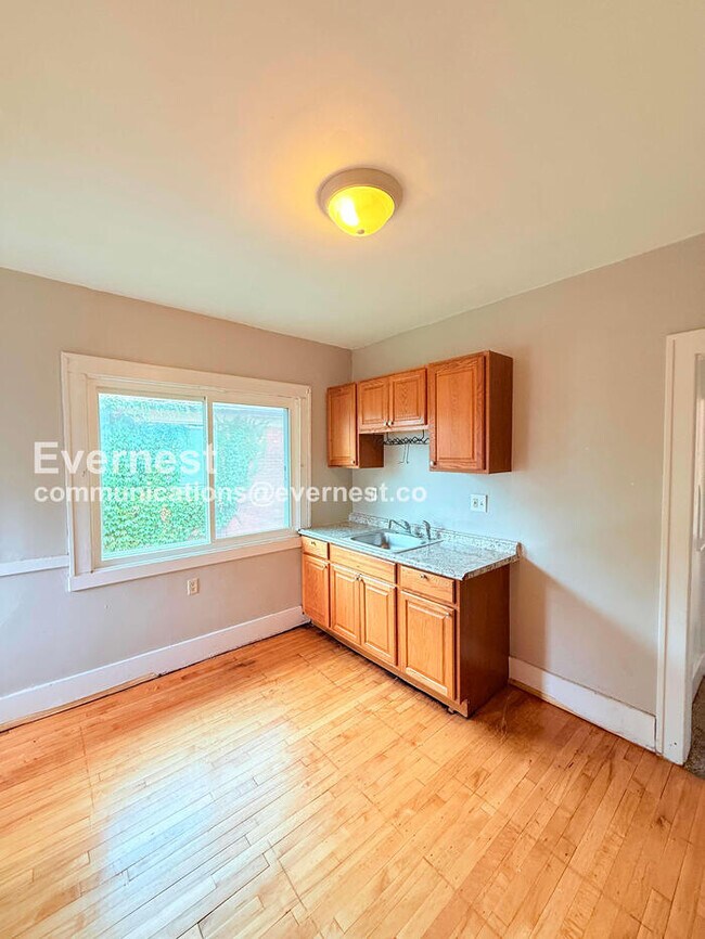 Foto del edificio - 3498 Haverhill St