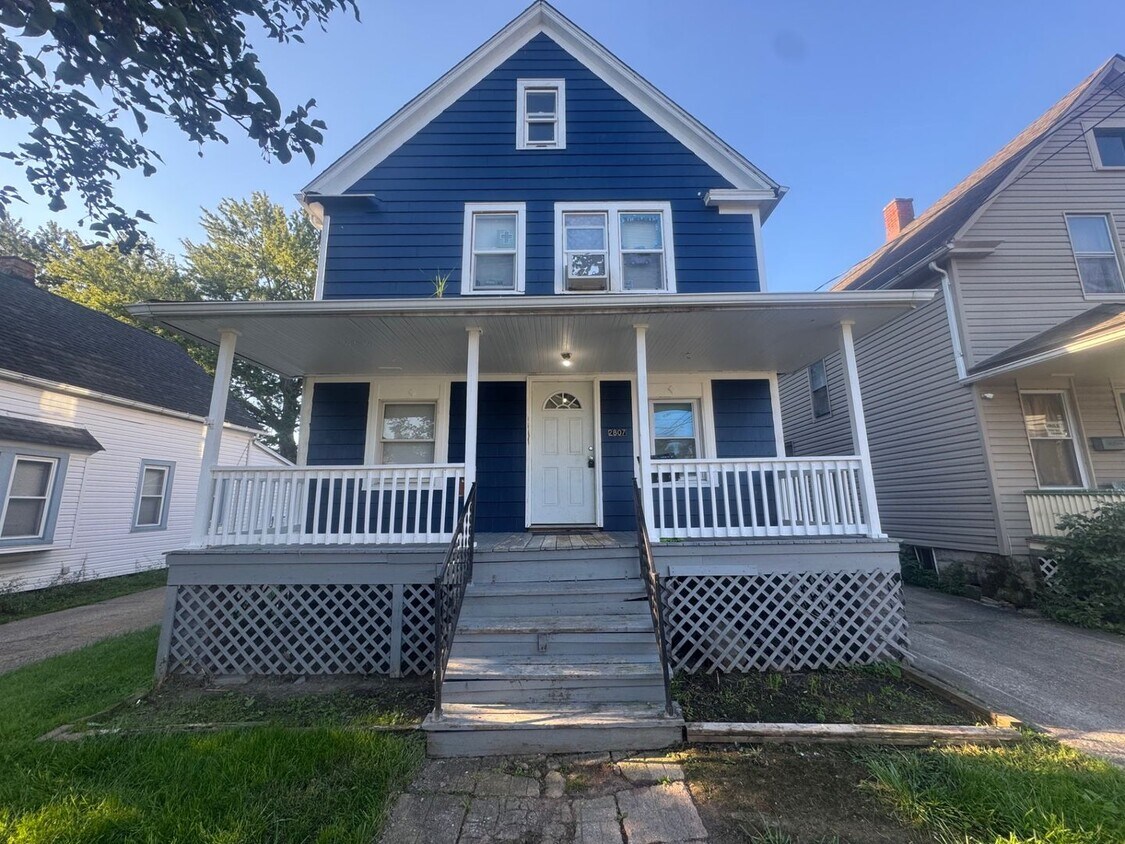 Foto principal - 2807 Roanoke Ave