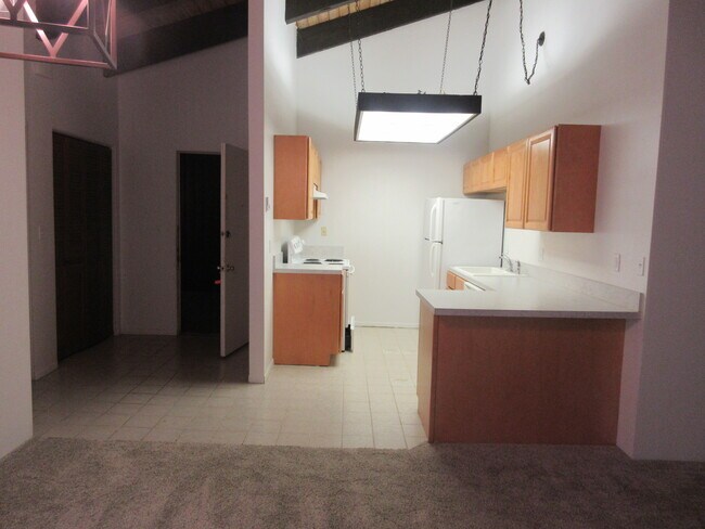 Foto del edificio - 21515 N Village Blvd