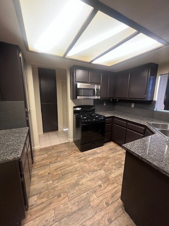 Foto del edificio - 26595 Voyage Ln