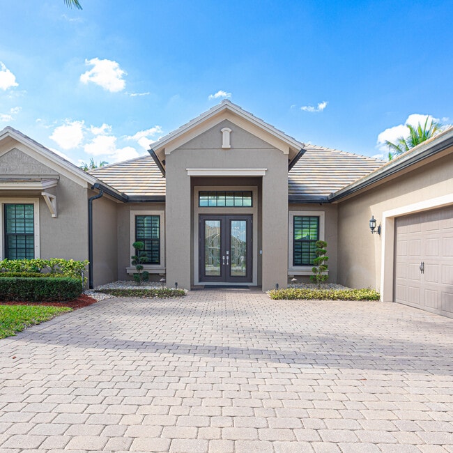 Building Photo - 3352 Siena Cir