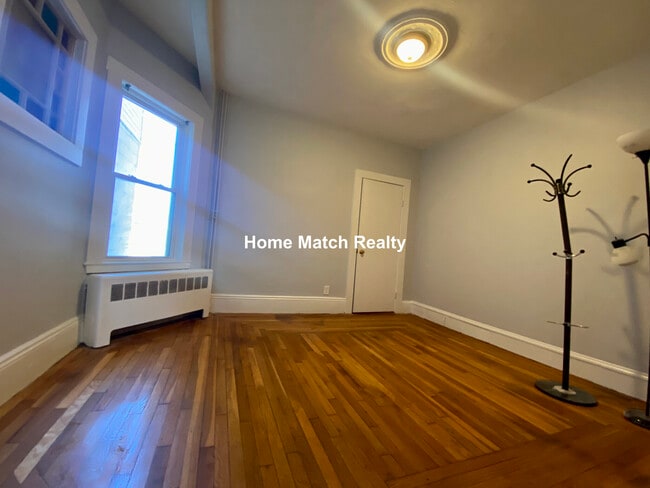 Building Photo - 767 Broadway